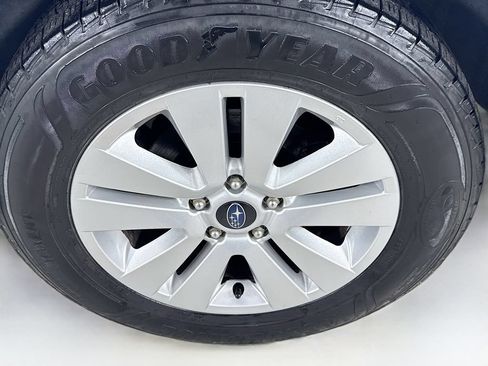 Used 2019 Subaru Outback 2.5i AWD/4WD image 36