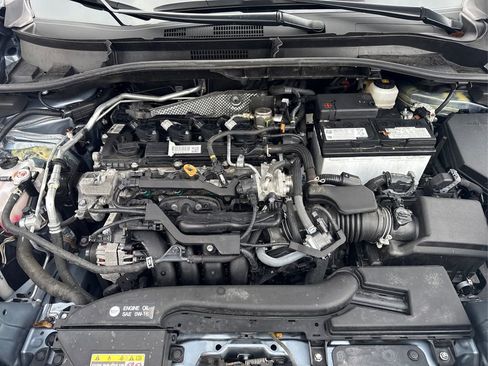 Used 2023 Toyota Corolla Cross LE w/ Moonroof Package image 13