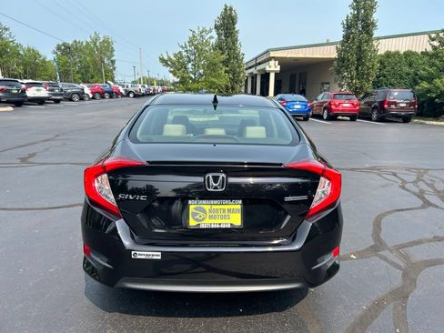 Used 2017 Honda Civic Touring image 6