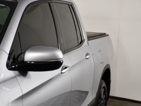 Used 2019 Honda Ridgeline Sport image 13