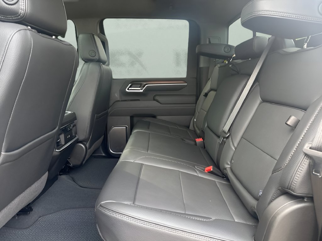 Used 2025 GMC Sierra 2500 Denali AWD/4WD image 13