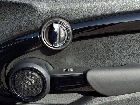 Used 2020 MINI Cooper S image 23