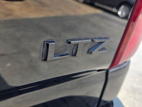 Used 2021 Chevrolet Silverado 2500 LTZ w/ LTZ Plus Package AWD/4WD image 13