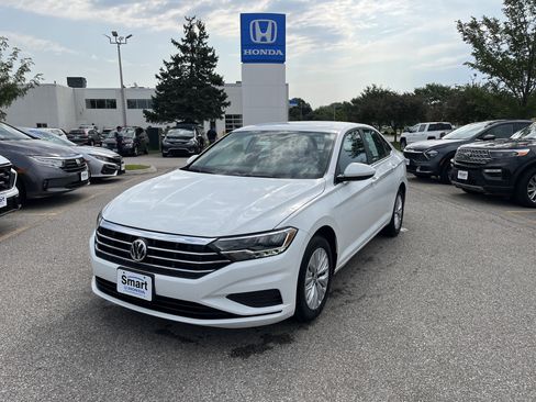Used 2019 Volkswagen Jetta S w/ Driver Assistance Package FWD image 1