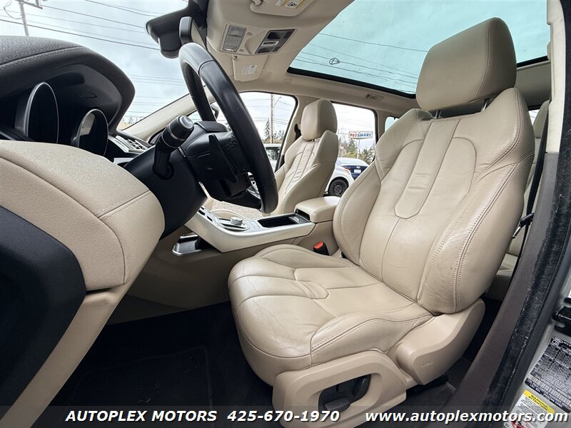 Used 2012 Land Rover Range Rover Evoque Pure Premium AWD/4WD image 9