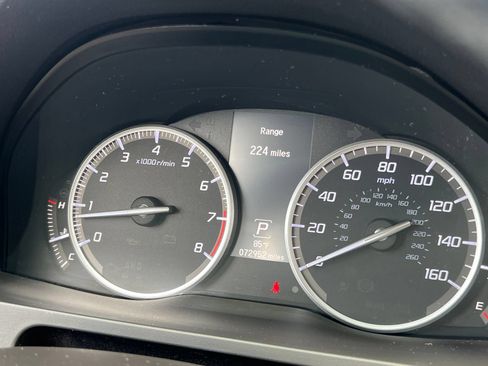 Used 2018 Acura RDX AWD w/ Advance Package image 24
