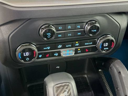 Used 2024 Ford Bronco Raptor w/ Interior Carbon Fiber Pack 6 AWD/4WD image 22