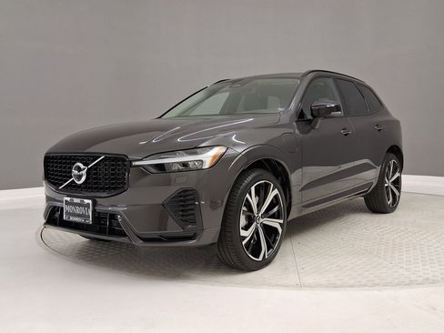 Used 2025 Volvo XC60 T8 Ultra w/ Protection Package Premier AWD/4WD image 38