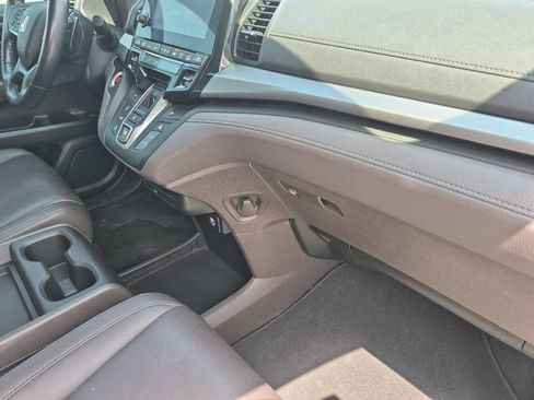 Used 2018 Honda Odyssey Touring image 17