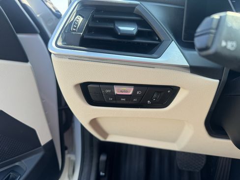 Used 2024 BMW 330i Sedan w/ Premium Package RWD image 13