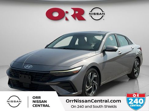 Used 2024 Hyundai Elantra Limited image 1