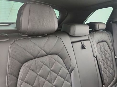 Used 2025 BMW X5 xDrive40i w/ M Sport Package image 27