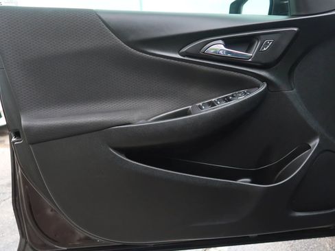 Used 2020 Chevrolet Malibu LT image 42