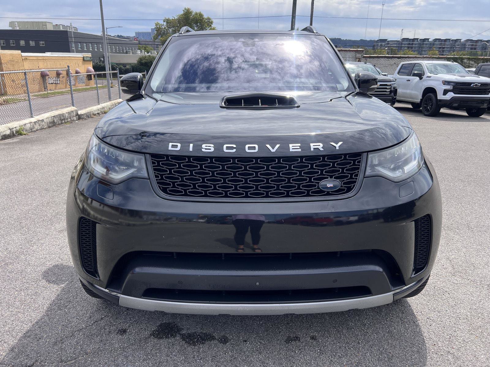 Used 2018 Land Rover Discovery HSE Luxury AWD/4WD image 2