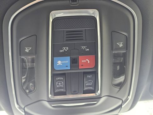 New 2025 Jeep Grand Cherokee Laredo X image 20