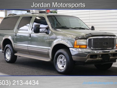 Used 2001 Ford Excursion Limited image 2