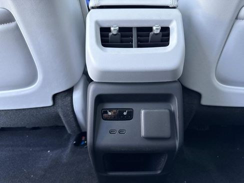 New 2026 Cadillac Optiq Luxury 2 image 16