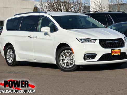 Used 2021 Chrysler Pacifica Touring-L image 1