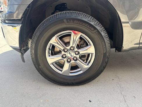Used 2018 Ford F150 XLT w/ Equipment Group 302A Luxury AWD/4WD image 26