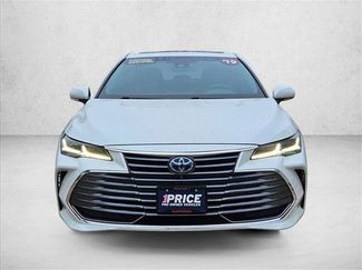Used 2019 Toyota Avalon Limited video 2