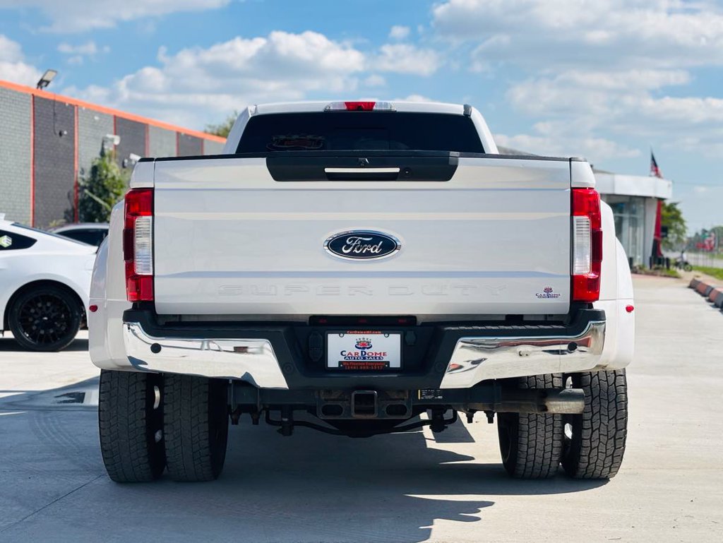 Used 2019 Ford F350 Lariat w/ Lariat Ultimate Package AWD/4WD image 14