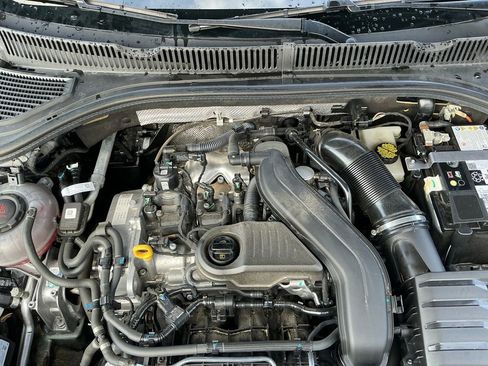 Used 2024 Volkswagen Jetta SE w/ Panoramic Sunroof Package image 25