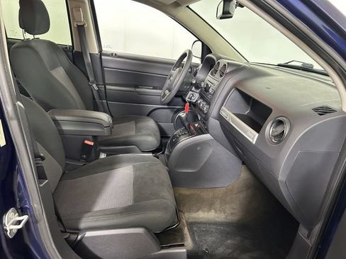 Used 2017 Jeep Compass Sport w/ Power Value Group FWD image 27