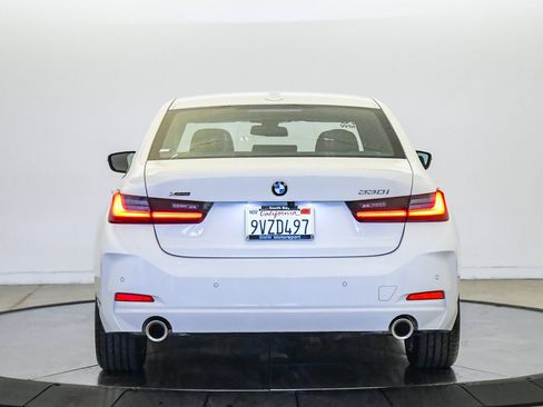 Used 2026 BMW 330i xDrive Sedan w/ Premium Package AWD/4WD image 3