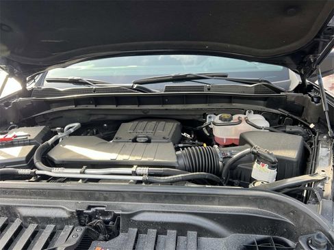 Used 2025 GMC Sierra 1500 Elevation image 10