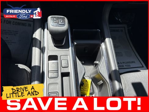 Used 2024 Nissan Pathfinder SV FWD image 14