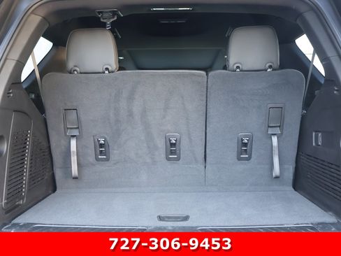 Used 2023 GMC Yukon SLT RWD image 22
