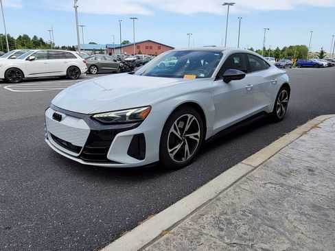 Used 2023 Audi e-tron GT Premium Plus w/ Performance Package AWD/4WD image 5