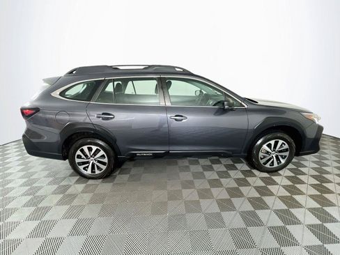 Used 2024 Subaru Outback AWD/4WD image 11