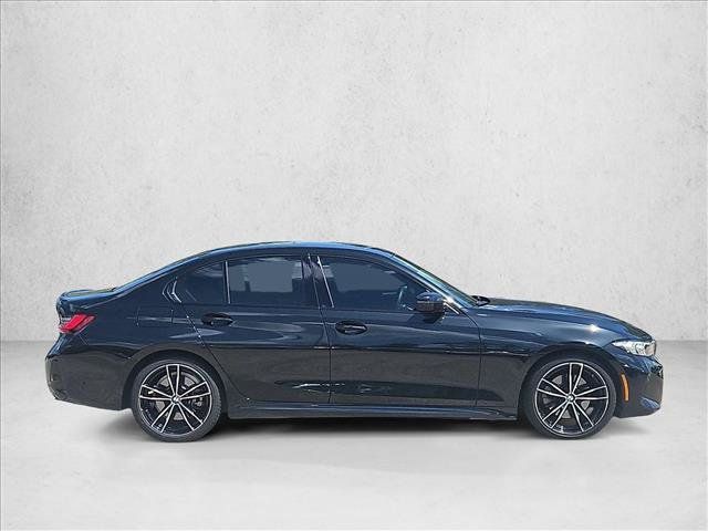 Used 2024 BMW 330i Sedan w/ M Sport Package RWD image 4