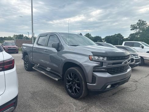 Used 2022 Chevrolet Silverado 1500 RST w/ Bed Protection Package AWD/4WD image 2