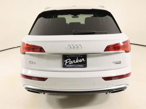 Certified 2023 Audi Q5 2.0T Premium w/ Convenience Package AWD/4WD image 4