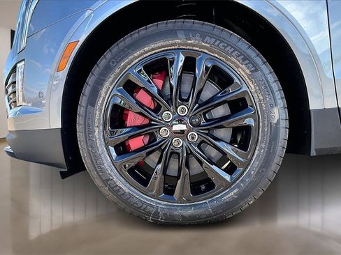 New 2026 Cadillac XT5 Sportv w/ LPO, Red Accent Package image 12