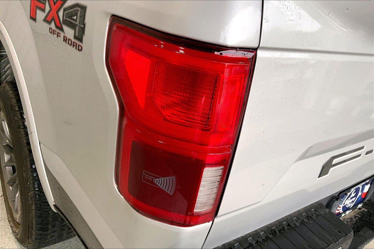 Used 2018 Ford F150 Lariat w/ Equipment Group 502A Luxury AWD/4WD image 13