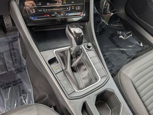 Certified 2025 Volkswagen Jetta S image 22