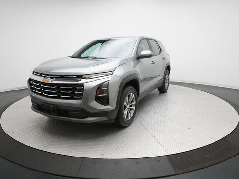 Certified 2025 Chevrolet Equinox LT image 32