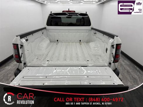 Used 2023 Nissan Frontier S image 6