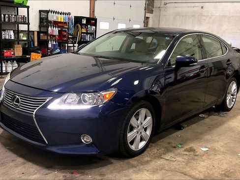 Used 2015 Lexus ES 350 w/ Luxury Package FWD image 23