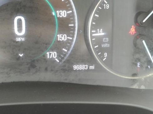 Used 2017 Buick LaCrosse Essence FWD image 39