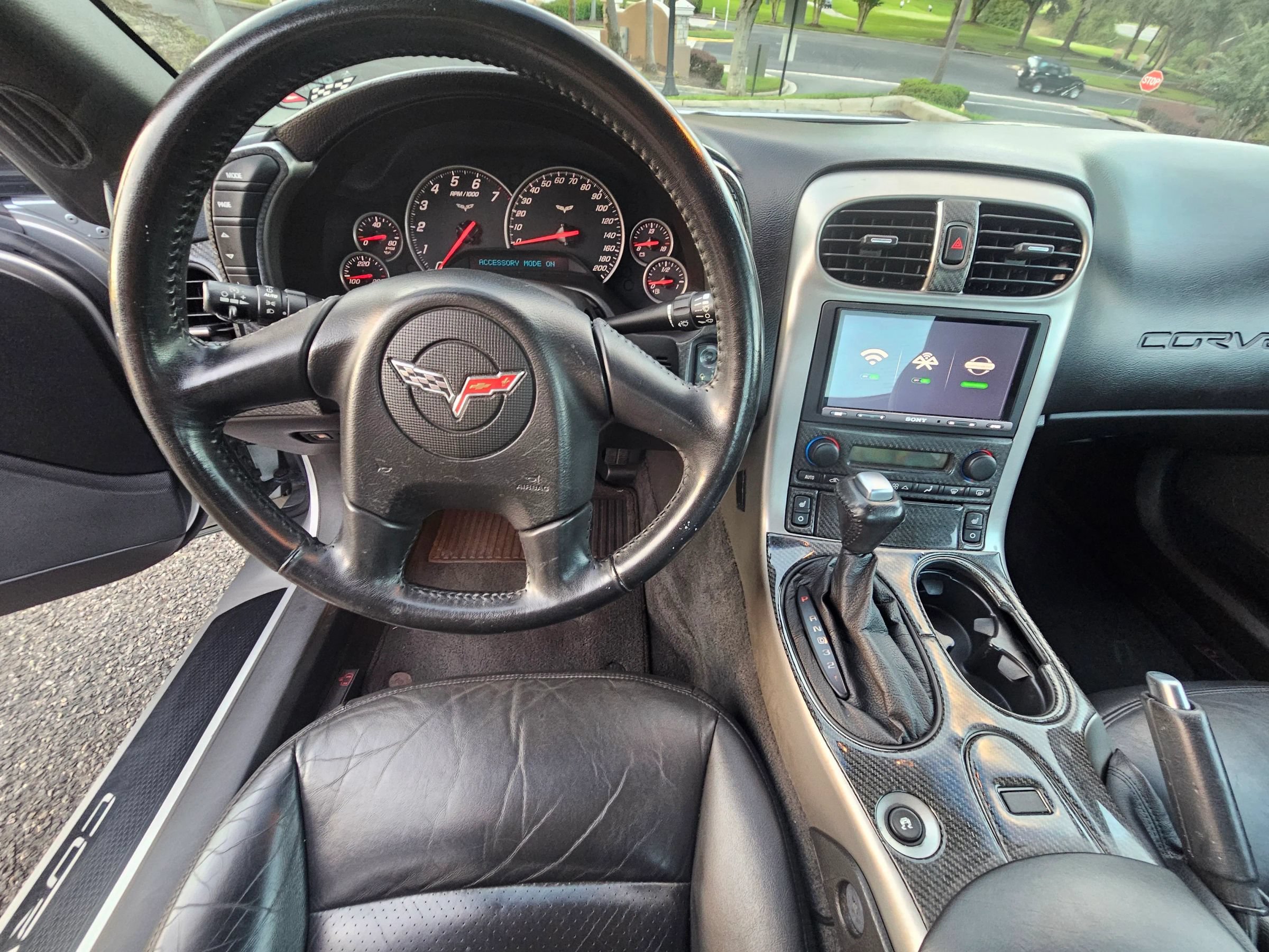 Used 2005 Chevrolet Corvette Coupe w/ Preferred Equipment Group RWD image 21