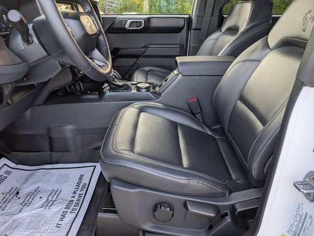 Used 2026 Ford Bronco Badlands w/ Sasquatch Package AWD/4WD image 14