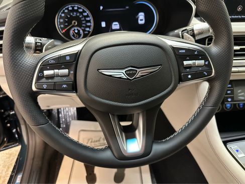 New 2025 Genesis G70 2.5T image 14