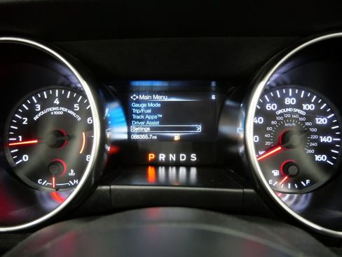 Used 2019 Ford Mustang Premium image 16