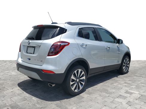 Used 2022 Buick Encore Preferred AWD/4WD image 6