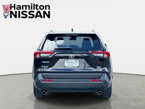 Used 2025 Toyota RAV4 XLE image 3