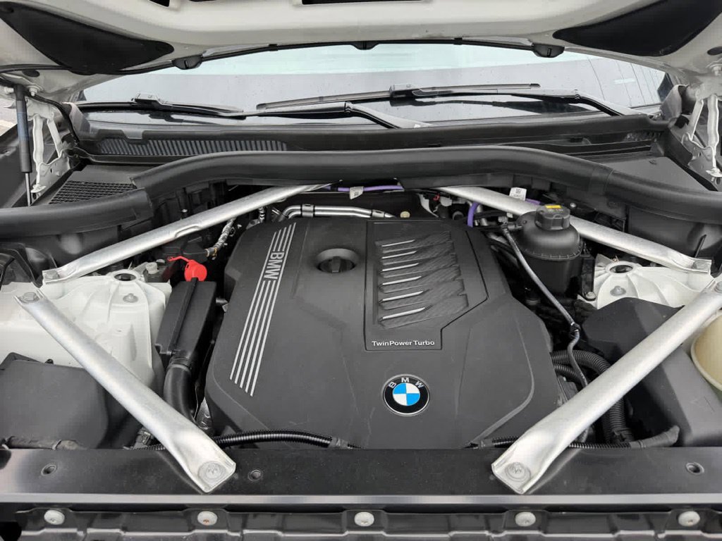 Used 2023 BMW X5 xDrive40i AWD/4WD image 13